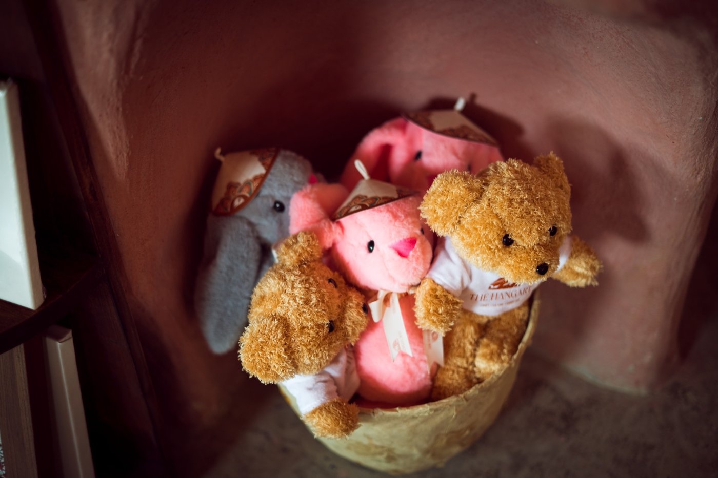 Plush toys with swing tags